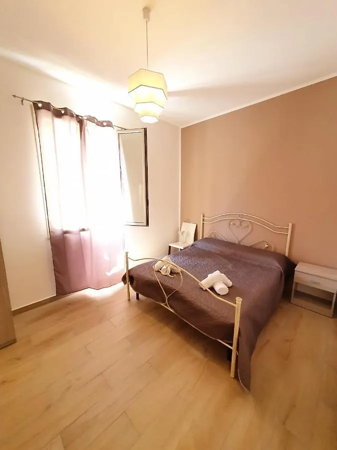 Teatro Massimo Apartment Palermo 0*,  Italia